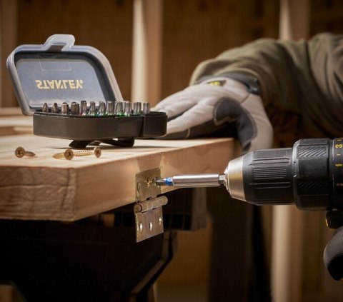 ZESTAW BITÓW 31 SZT. STANLEY