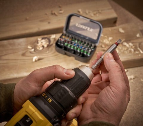 ZESTAW BITÓW 31 SZT. STANLEY