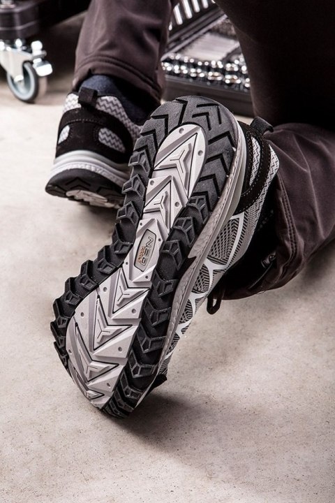 PÓŁBUTY ZAWODOWE O1, BEZ METALU, R45 NEO