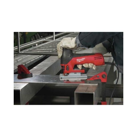 WYRZYNARKA Z UCHWYTEM KORPUSOWYM JS 120X 710W MILWAUKEE
