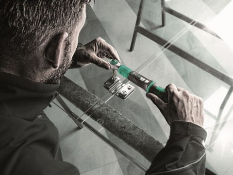 KLUCZ DYNAMOMETR. SAFE-TORQUE A 2 SET 1,1/4'',2-12 NM,23CZ. WERA