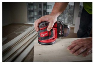 AKUMULATOROWA SZLIFIERKA MIMOŚRODOWA M18BOS125-502B 2*5.0AH MILWAUKEE