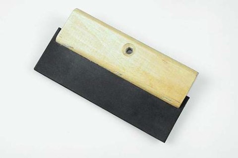 SZPACHLA GUMOWA DO FUGOWANIA 250MM VOREL