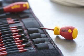 ZESTAW BITÓW + WKRĘTAK SLIM VARIO WIHA