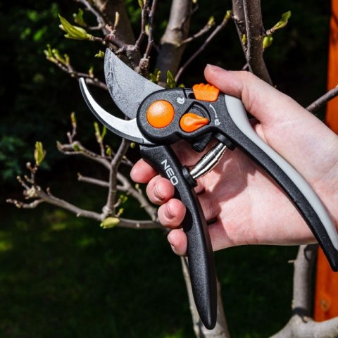 SEKATOR BY-PASS 200 MM, ZAKRES DO 18 MM, REGULOWANY ROZSTAW NEO