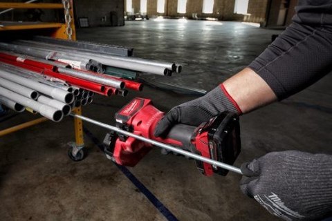 PRZECINARKA AKUMULATOROWA DO PRĘTÓW M18BLTRC-0X 0*AH MILWAUKEE