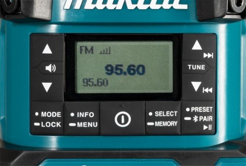 ODBIORNIK RADIOWY Z LAMPĄ I LATARKĄ 40VMAX XGT 0*AH MAKITA