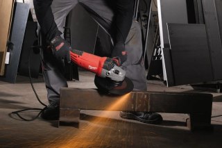 SZLIFIERKA KĄTOWA 180MM AGV22-180E MILWAUKEE