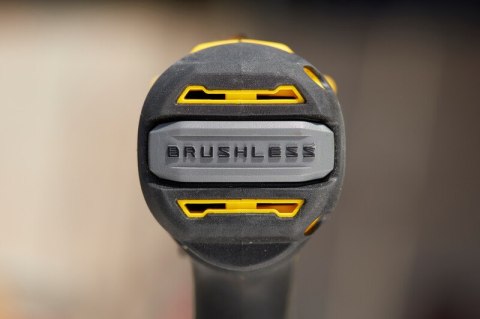 WIERTARKO-WKRĘTARKA AKUMULATOROWA V20 18V 2*2.0AH + 50 AKC. STANLEY