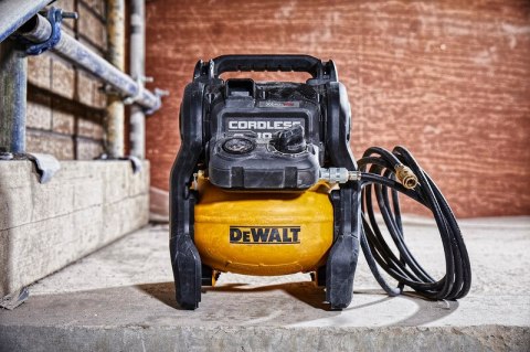 KOMPRESOR AKUMULATOROWY 54V XR 2*6.0AH DEWALT