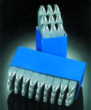 KOMPLET ZNACZNIKÓW LITERY 6MM SPECIAL GRAVUREM