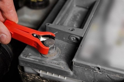 PROSTOWNIK AUTOMATYCZNY 10A/160W,3-200AH DO AGM/GEL NEO