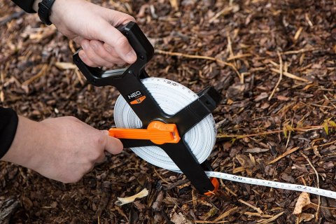 TAŚMA MIERNICZA WŁÓKNO SZKLANE 50M NEO