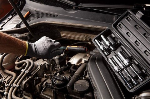 ZESTAW NASADEK NA PRZEGUBACH DO ŚWIEC ZAPŁONOWYCH 6 SZT. NEO